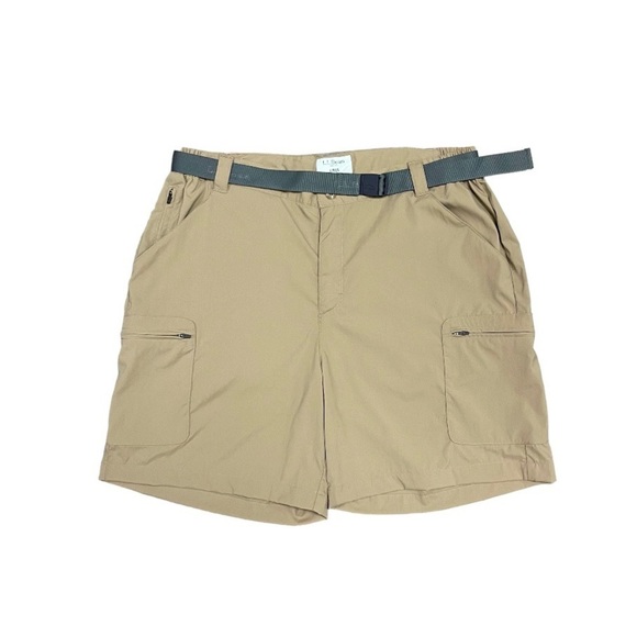 L.L. Bean Shorts Men’s Size Large Khaki Beige Nylon Belted Cargo Hiking Outdoors - Picture 1 of 8
